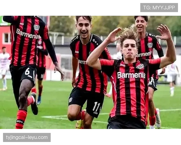 拜仁慕尼黑豪取连胜，强势领跑德甲积分榜